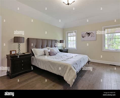 Model Home Stock Photo Alamy