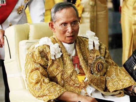 Thai King Bhumibol Adulyadej Dies After 70 Year Reign
