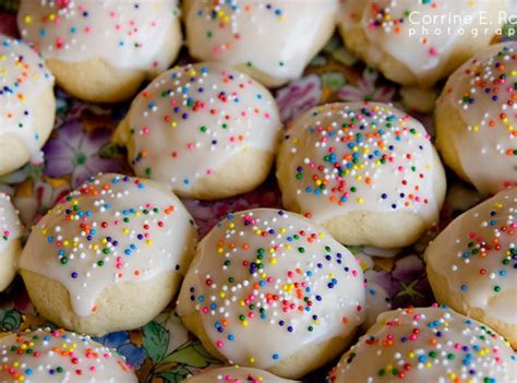 The best and most authentic italian christmas cookie recipes to help you celebrate christmas italian style. Another simple traditional Italian cookie very popular in ...