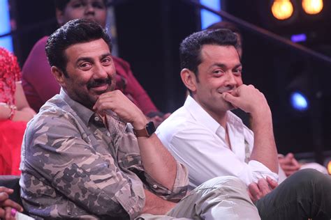 Sunny Deol And Bobby Deol On Zee Tvs Sa Re Ga Ma Pa Lil Champs Iwmbuzz