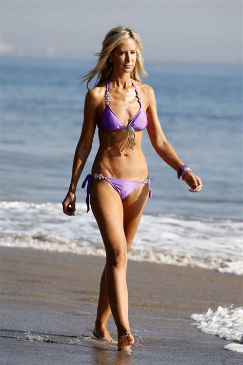 Lady Victoria Hervey In A Purple Bikini Spends A Day On The Beach In