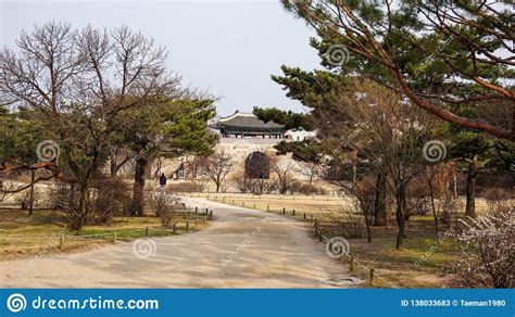 Beautiful Landscape Pictures At Gyeongbok Palace Seoul South Korea Stock Image Image Of Asia
