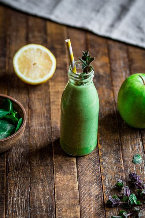 Easy And Simple Immune Boosting Green Smoothie Immune Boosting Smoothie Green Smoothie How