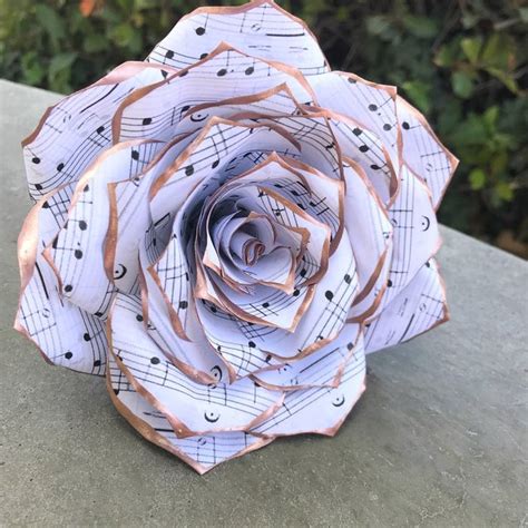 Music Note Paper Flowers Paper Music Rose In 2020 Sheet Music