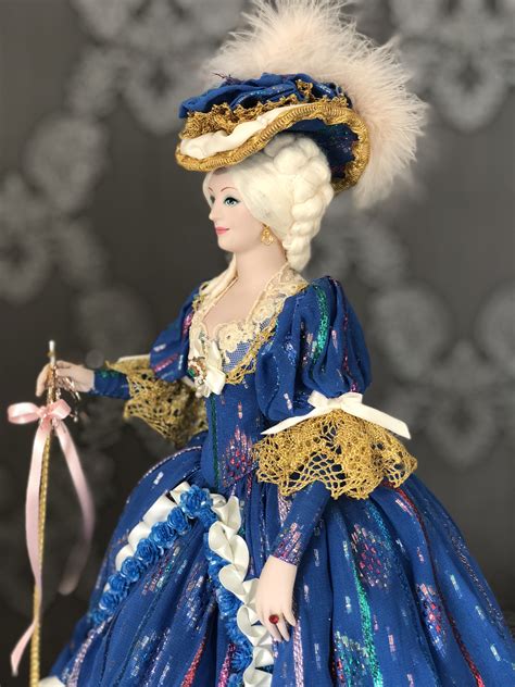 Maria Antoinette Xviii Century France Queenporcelain Doll Cm 47