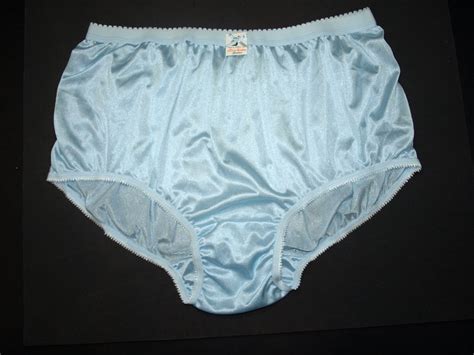 5 Classic And Vintage Style Briefs Nylon Panties Womens Hip 45 48 Soft