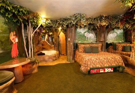 See more ideas about room, anime inspired, otaku room. Enchanted forest bedroom | Forest room, Amazing bedroom ...