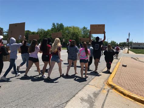 Protesters Moving Through Kankakee County Local News Daily