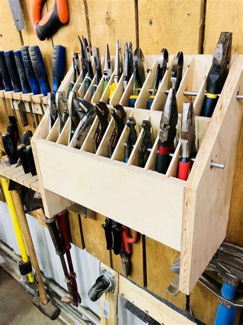 Diy laptop riser from sawdust sisters. woodworking tricks #Woodworkingshop | Diy garage storage, Shop storage, Shop organization