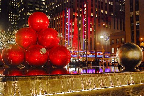 Nyc ♥ Nyc Giant Christmas Ornaments At 1251 Sixth Avenue