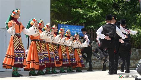 Pin By Галинъ Колевъ On Bulgarian Folklore And Customs Bulgarian
