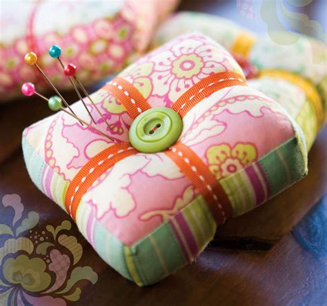 Square Deal Pincushion Tutorial And Pattern ~ Free