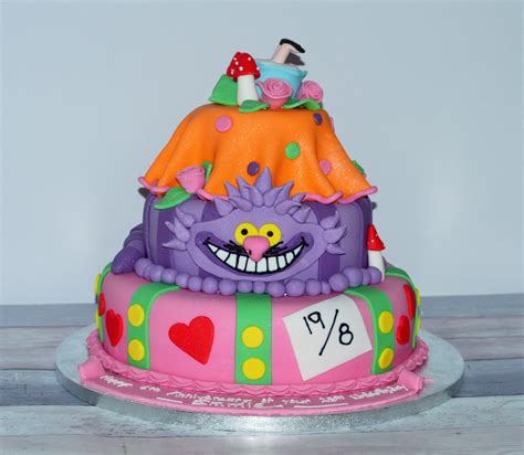 Alice In Wonderland Cake Ayres