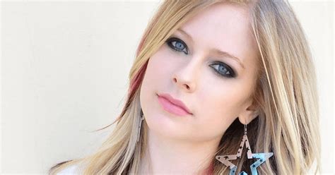 Avril Lavigne Releases First Song In Five Years