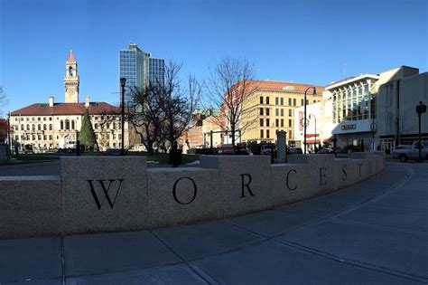 Boston Globe Highlights What Its Like To Live In Downtown Worcester