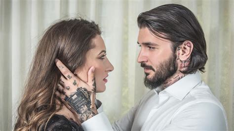Ink Talk This Is The Reason Why Women Are More Attracted To Men With Tattoos Hindustan Times