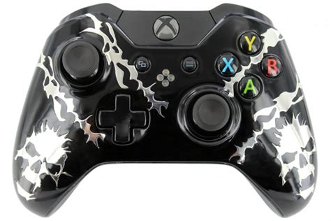 Xbox One Skull Dashes Controller