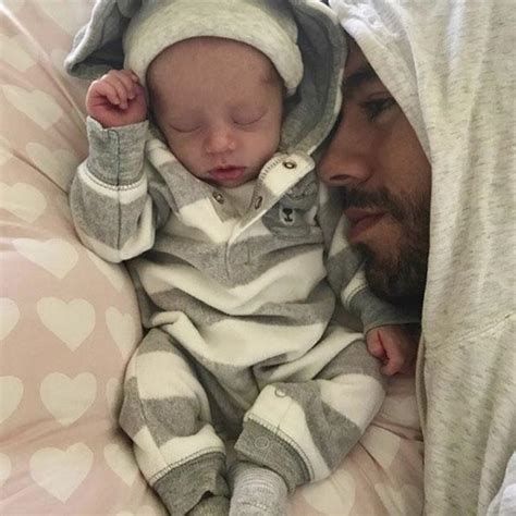 Enrique Iglesias Shares First Picture Of One Of His Newborn Twins