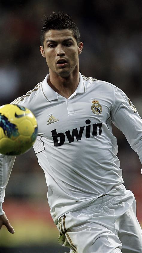 Cristiano Ronaldo Real Madrid Iphone Wallpapers Wallpaper Cave