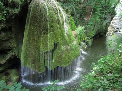 Most beautiful waterfall in the world bigar romania. Cascada Bigar in Romania. Cea mai frumoasa din lume ...