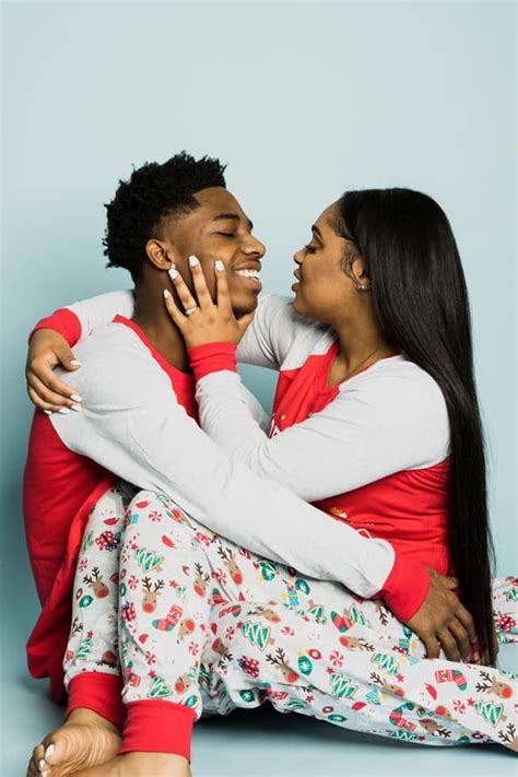 pin heyitstati01🦋 cute couple outfits cute black couples matching christmas outfits