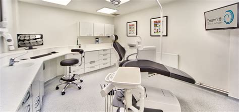 Smile r us dental clinic 2nd floor one stop midlands 10350 pulau tikus, penang phone: Modern & Stylist Interior Designs Ideas for Small Dental ...