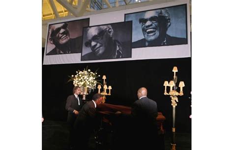32 Photos Of Celebrity Open Casket Funerals That Will Shock You Black