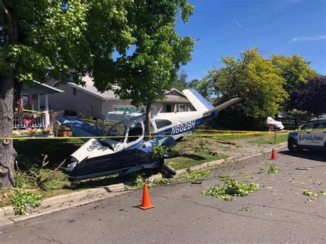Small Plane Crashes Into Medford Homes Front Yard