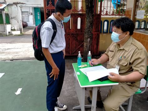 Simulasi Pembelajaran Tatap Muka Di Smp Muhammadiyah 1 Simpon Surakarta