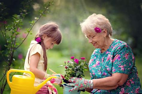 The Benefits Of Senior Gardening Stannah