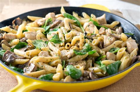 In a large skillet over high heat add vegetable oil and cook the chicken for about 4 minutes on each side until golden brown. Chicken Penne with Creamy Mushroom Wine Sauce