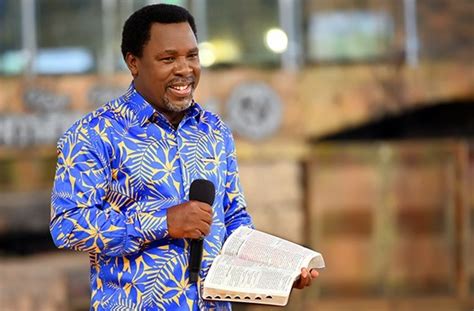 Joshua who collapsed to his death on saturday night after an alleged cardiac arrest. Prophet T. B Joshua Biography, Age, Family Education, Net Worth And All You Need To Know About ...