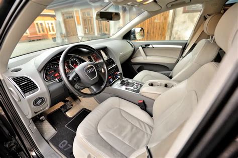 Audi Q7 How Many Seats Seating Interior Cargo Space And Specs