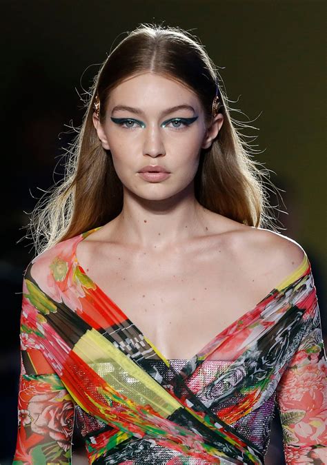 Gigi Hadid At Vesace Runway Show At Milan Fashion Week 09212018