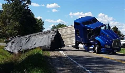 Tractor Trailer Crashes Hauling Granite Slabs In Tuscola County