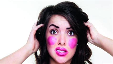 4 Errores Al Momento De Maquillarse Que Debes Evitar Mujer Ojo