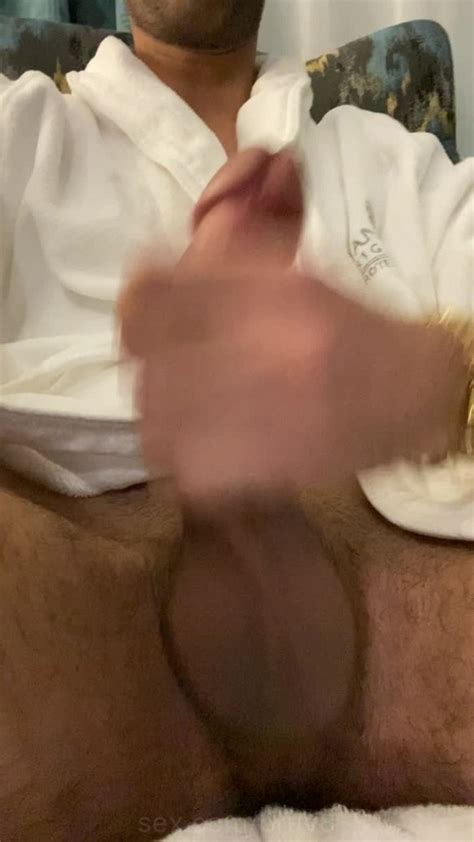 Bruv8 Stroking In My Hotel Room Bathrobe Who Wants To Throat It🤤😈