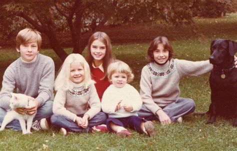 brooke shields sisters