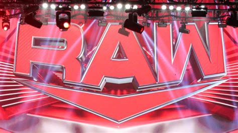 Wwe Star Makes In Ring Return On Raw Wrestletalk