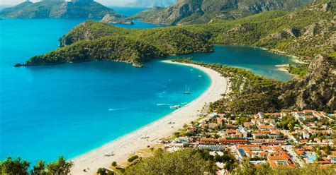Op dit moment staat ergens op het strand aan de turkse kust een strandstoel op je te wachten. Goedkope vakantie Fethiye 2020 | dé VakantieDiscounter