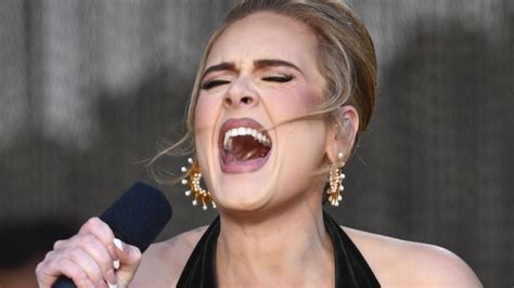 Adele Says Backlash To Las Vegas Residency Postponement Was Brutal BBC News