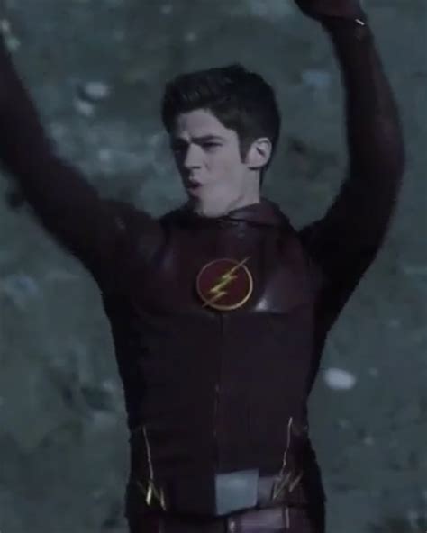 The Flash Season 1 Blooper Reel Is 8 Minutes Of Dancing And Swearing