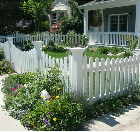 10 Small Front Yard Fence Decoomo