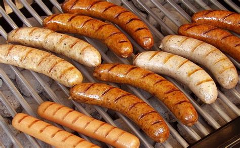 Para ahli yaitu perdagangan menurut marwati djoened7 adalah kegiatan ekonomi yang mengaitkan antara para produsen dan konsumen. Cara Pencegahan Virus Corona, Hindari 5 Makanan yang Bisa ...