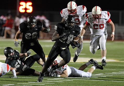 Steele Tops Houston Memorial For Spot In 5a Title Game