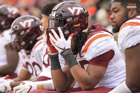 Streak Over Uva Beats Virginia Tech 39 30 On Black Friday