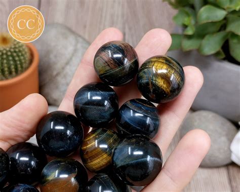 Beautiful Flashy Tigers Eye Spheres Each One Is Approx 22 24mm You