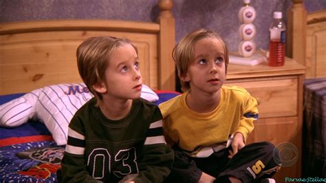 Picture Of Sawyer And Sullivan Sweeten In Everybody Loves Raymond