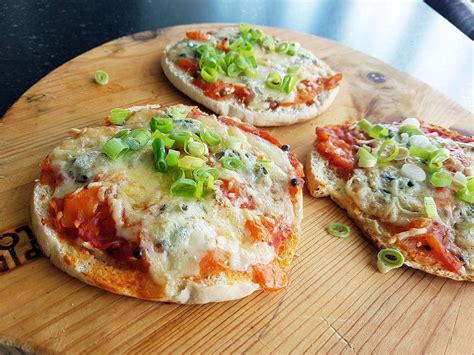Mini Pizza Op Pitabroodje Lekker Eten Warme Hapjes Snack