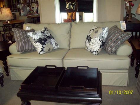 Showing Photos Of Broyhill Emily Sofas View 3 Of 15 Photos